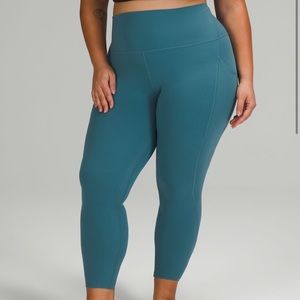 Align with pockets size 6 25”